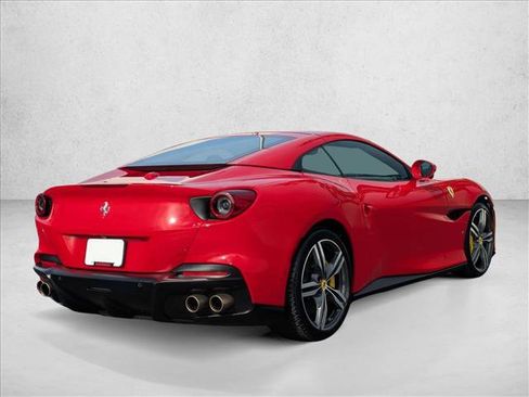 Used 2022 Ferrari Portofino M image 5