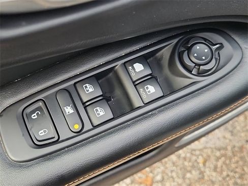 Used 2020 Jeep Compass Limited image 22