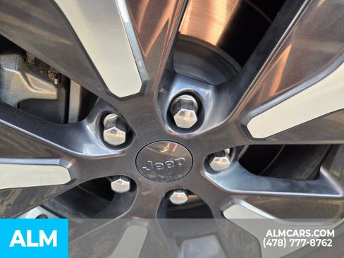 Used 2024 Jeep Grand Cherokee Limited 4xe image 17