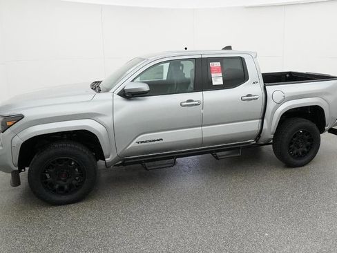 New 2026 Toyota Tacoma SR5 image 2