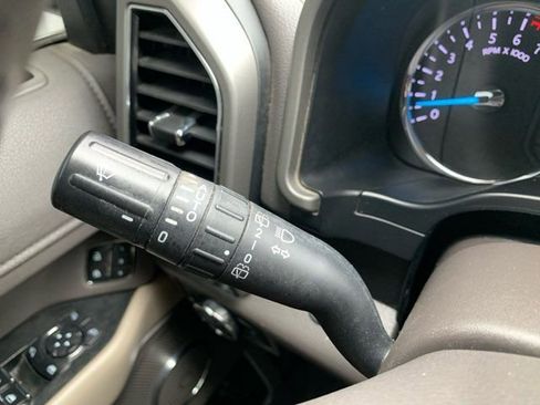 Used 2019 Ford Expedition Max XLT w/ Equipment Group 202A image 35