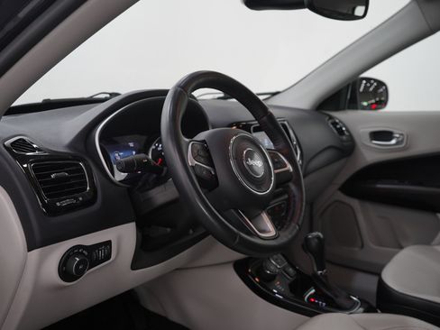 Used 2018 Jeep Compass Limited w/ Safe & Security Group AWD/4WD image 22