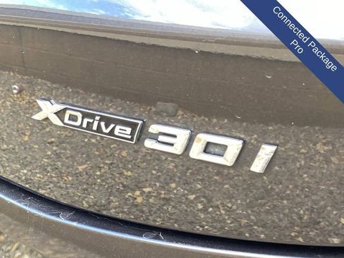Used 2023 BMW X4 xDrive30i w/ Parking Assistance Package AWD/4WD image 9