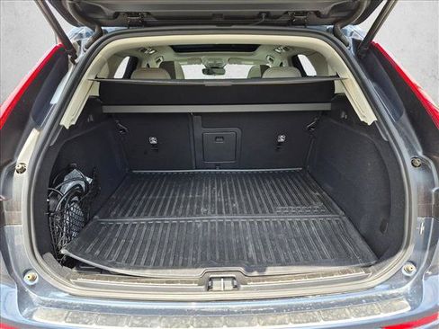 Used 2025 Volvo XC60 T8 Ultra w/ Protection Package Premier AWD/4WD image 6