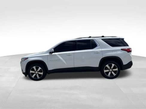 Used 2020 Chevrolet Traverse LT w/ LT Premium Package FWD image 6