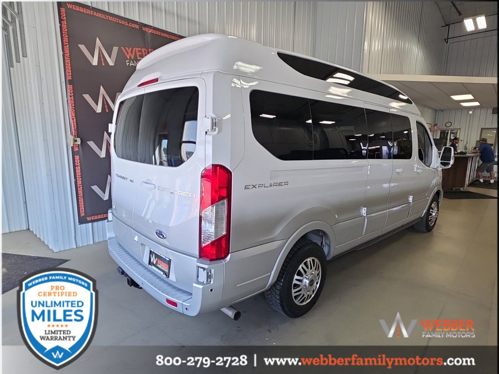 Used 2022 Ford Transit 150 Low Roof AWD image 7