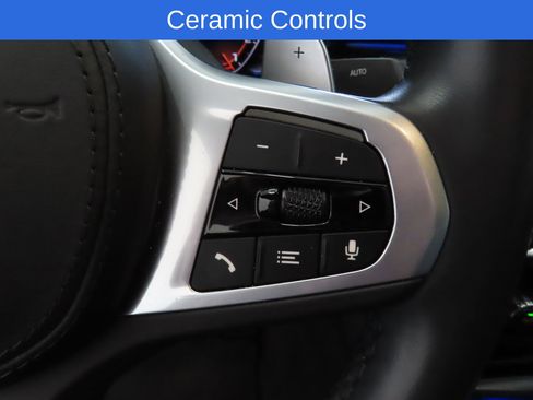 Used 2023 BMW M550i xDrive M550i xDrive w/ Dynamic Handling Package image 16