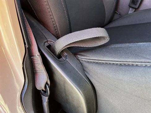 Used 2020 Jeep Gladiator Sport image 25