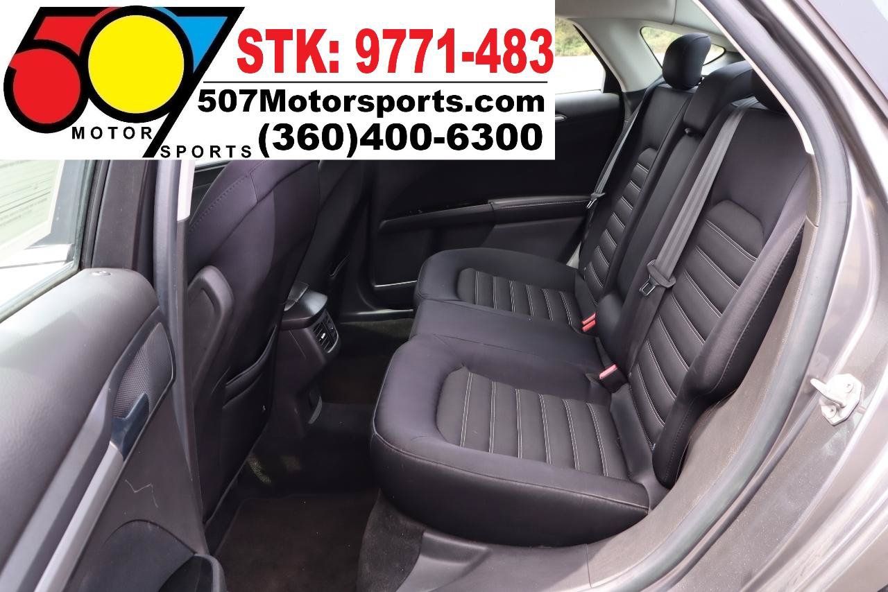 Used 2014 Ford Fusion SE FWD image 14