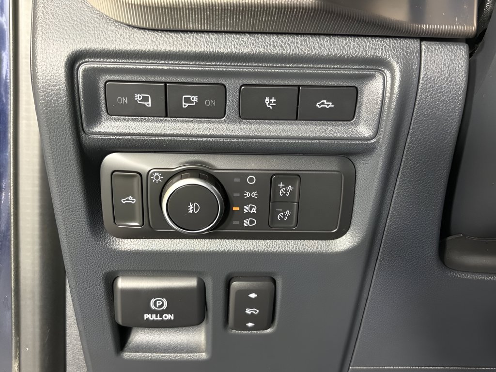 Used 2022 Ford F150 Raptor w/ Equipment Group 801A High AWD/4WD image 19
