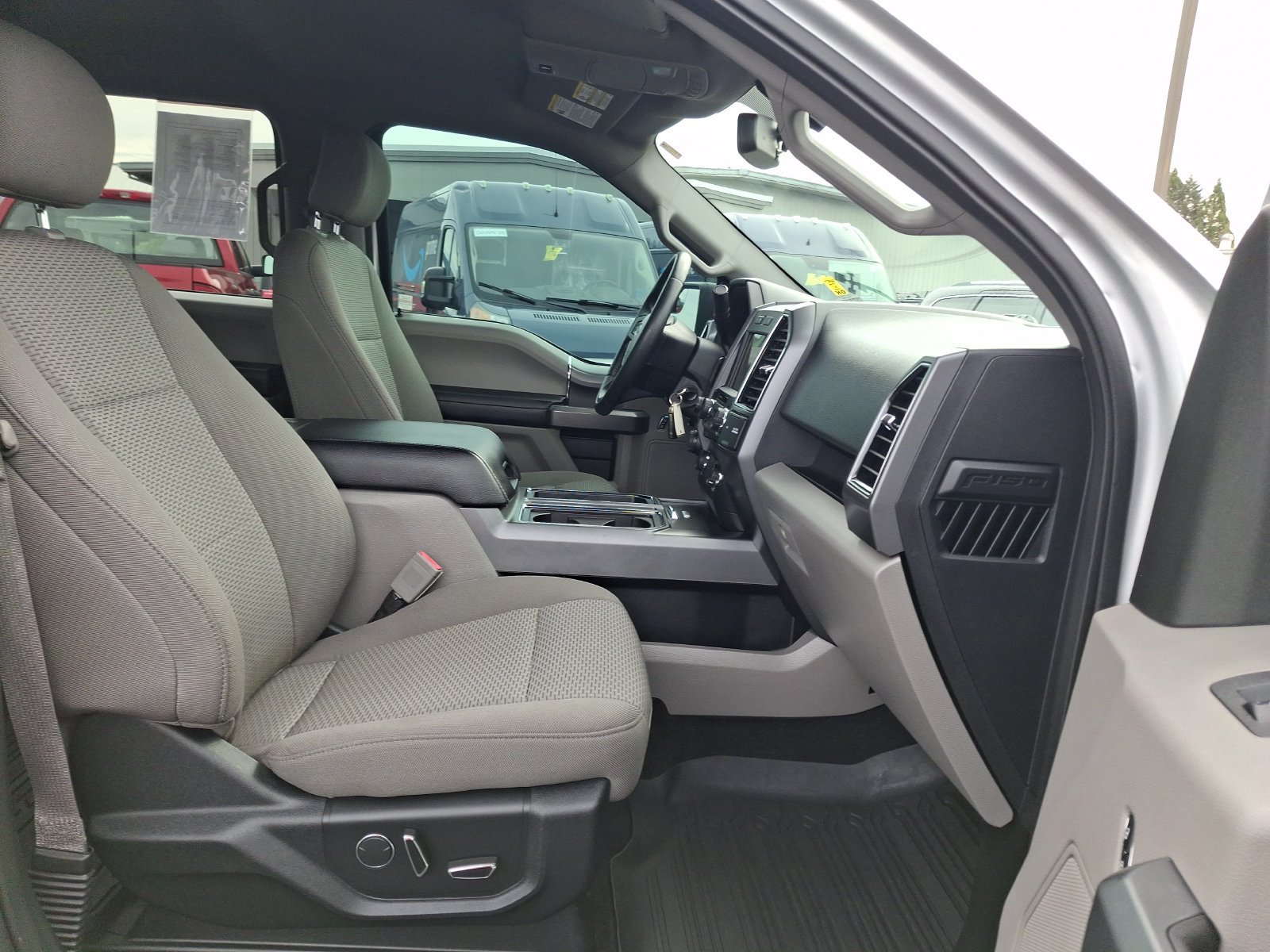 Used 2018 Ford F150 XLT w/ Equipment Group 302A Luxury AWD/4WD image 24