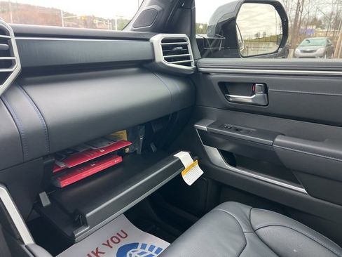 Used 2025 Toyota Tundra Platinum image 38