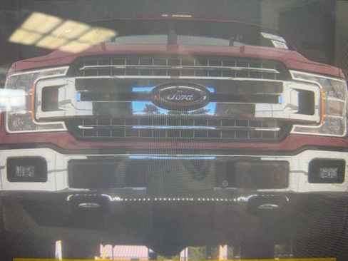 Used 2020 Ford F150 XLT w/ Equipment Group 302A Luxury AWD/4WD image 3