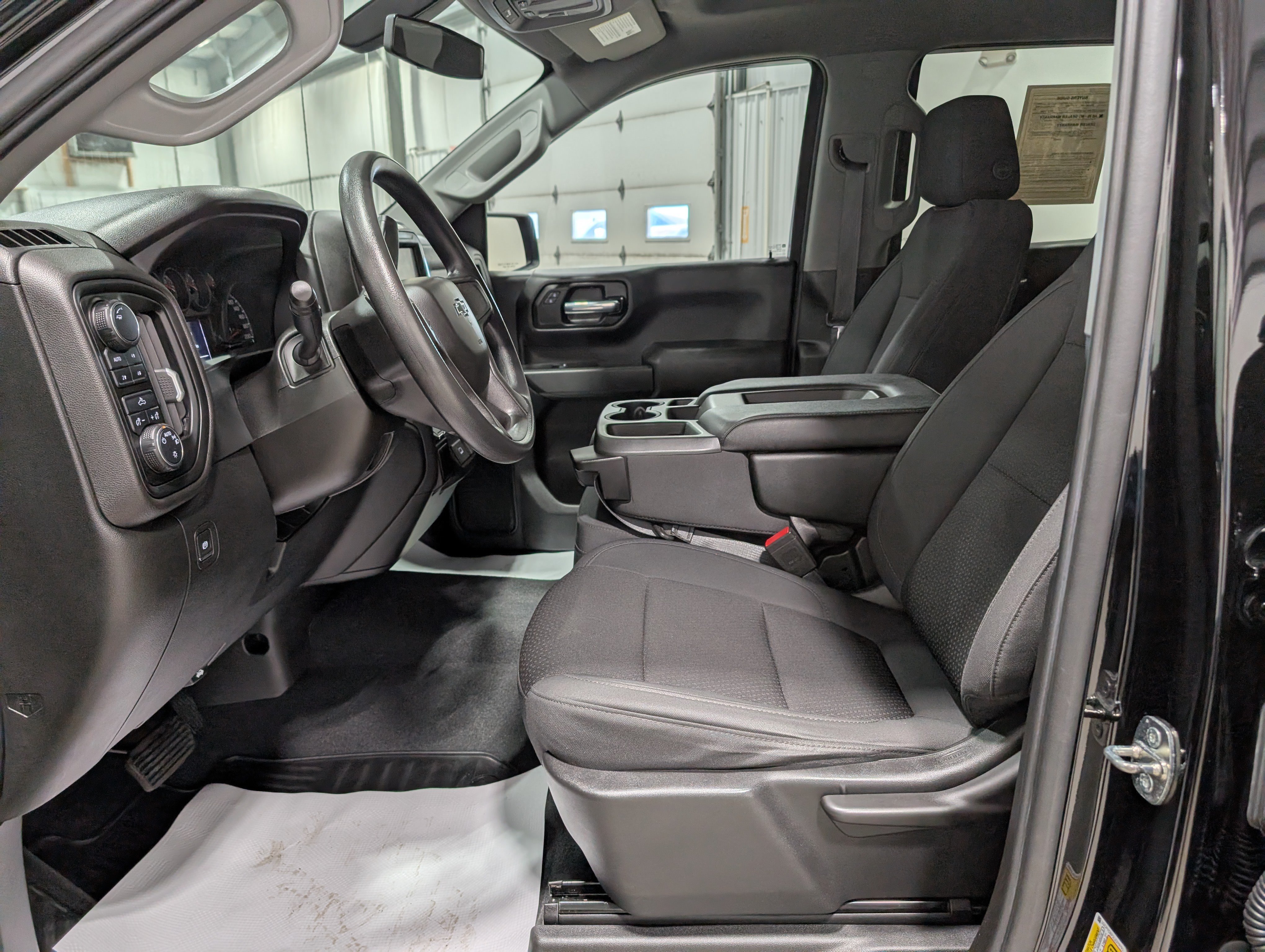 Used 2020 Chevrolet Silverado 1500 Custom Trail Boss w/ Custom Convenience Package AWD/4WD image 16
