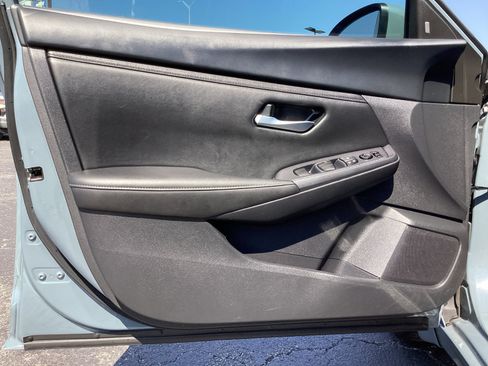 Used 2024 Nissan Sentra SV w/ All-Weather Package FWD image 31