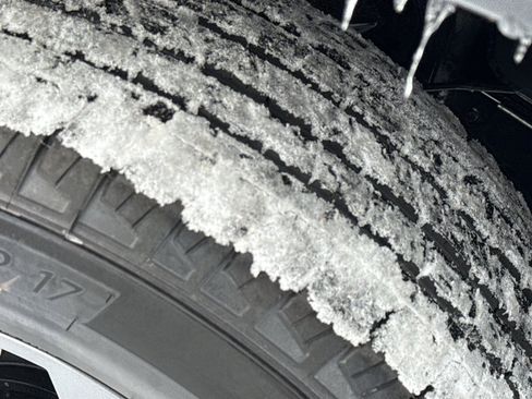 New 2026 Nissan Frontier SV image 10