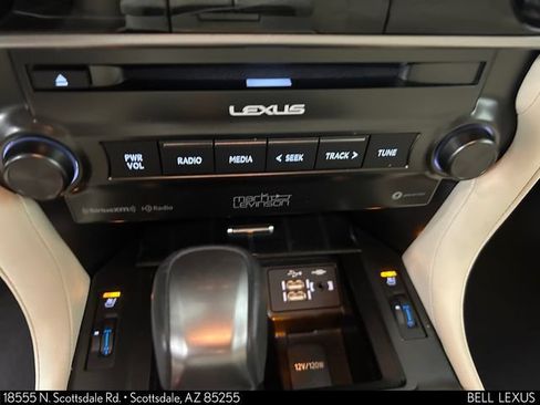 Used 2023 Lexus GX 460 Premium w/ Accessory Package AWD/4WD image 26