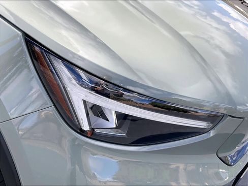 Used 2023 Volvo XC40 Recharge Plus w/ Protection Package Premier image 31