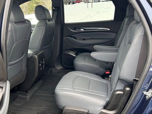 Certified 2023 Buick Enclave Essence image 20