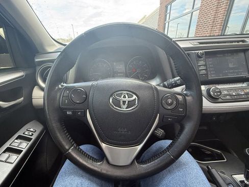 Used 2017 Toyota RAV4 XLE image 20
