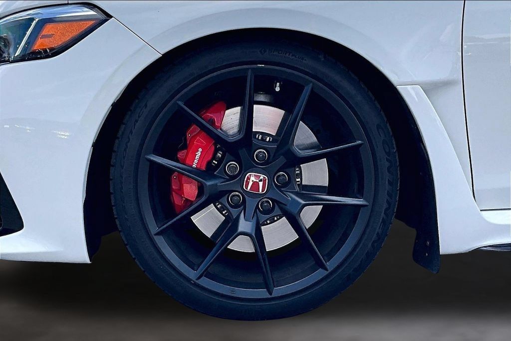 Used 2024 Honda Civic Type R image 9
