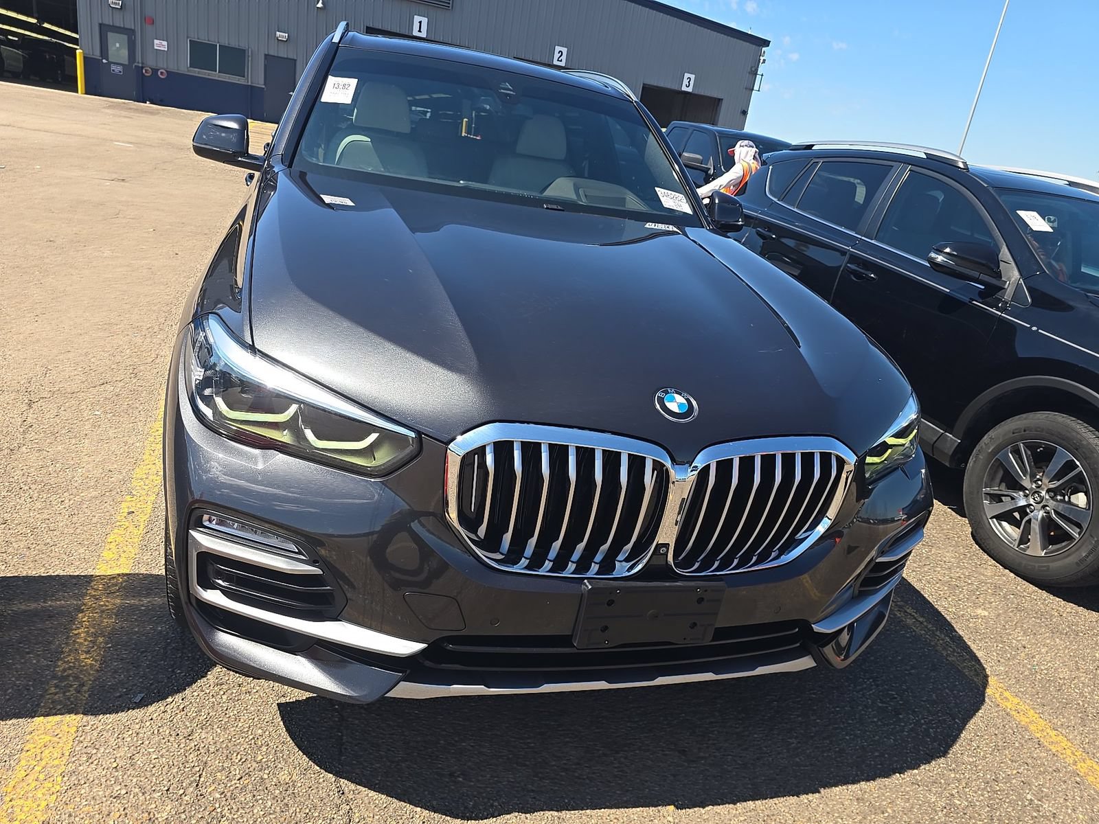 Used 2020 BMW X5 sDrive40i w/ Premium Package RWD image 2