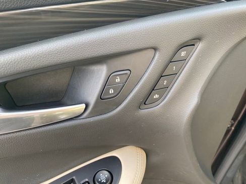 Certified 2020 Buick Envision Premium image 18