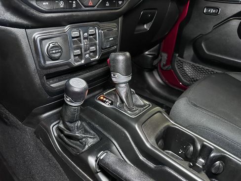 Certified 2021 Jeep Wrangler Unlimited Sport image 37