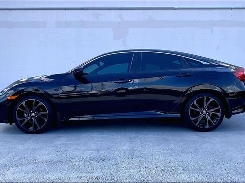 Used 2020 Honda Civic Sport image 4