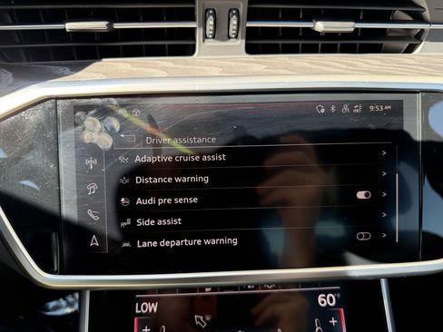 Used 2024 Audi A6 Premium w/ Convenience Package image 27