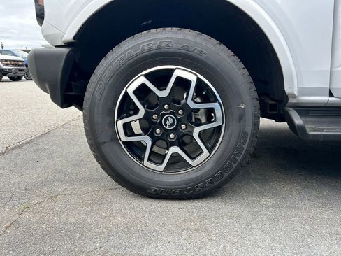 Used 2025 Ford Bronco Outer Banks AWD/4WD image 27