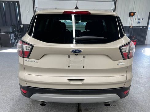Used 2017 Ford Escape SE w/ SE Cold Weather Package FWD image 5