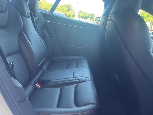 Used 2022 Tesla Model S AWD/4WD image 18