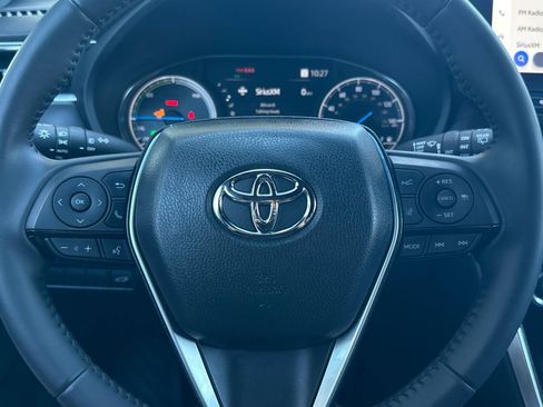 Used 2023 Toyota Venza XLE AWD/4WD image 23