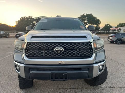 Used 2020 Toyota Tundra SR5 w/ SR5 Leather Package AWD/4WD image 2