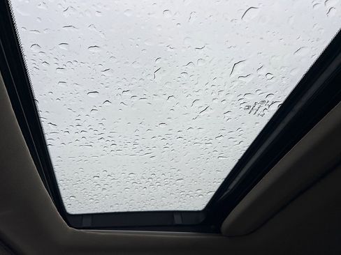 Used 2024 Honda Odyssey EX-L image 11