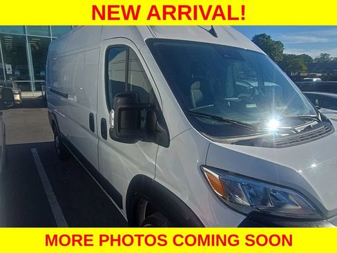 Used 2023 RAM ProMaster 2500 FWD image 2