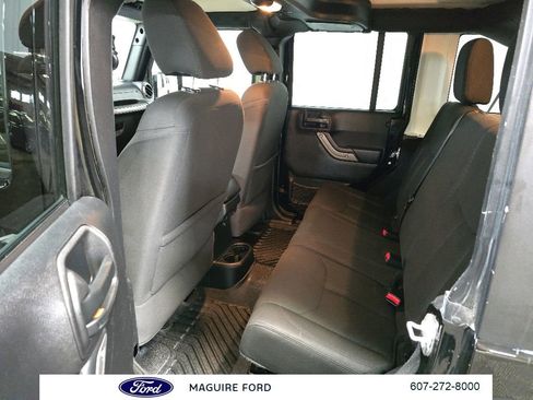 Used 2015 Jeep Wrangler Unlimited Sport w/ Quick Order Package 24S AWD/4WD image 32