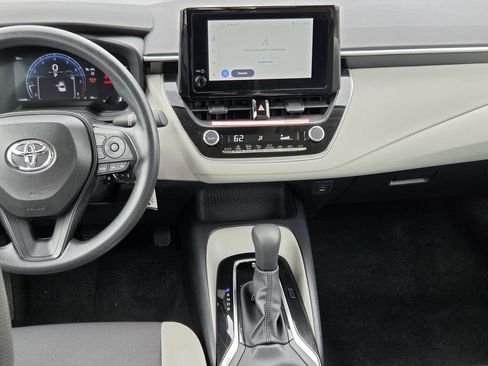 Used 2026 Toyota Corolla LE FWD image 17