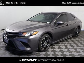 Used 2019 Toyota Camry SE image 1