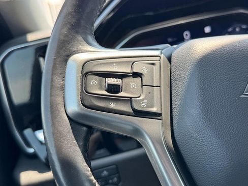 Used 2022 Chevrolet Silverado 1500 LT AWD/4WD image 16