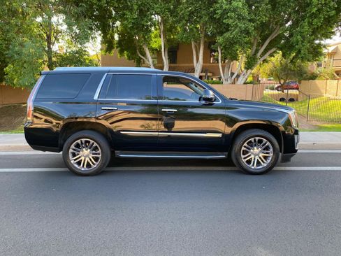 Used 2016 Cadillac Escalade 4WD image 8