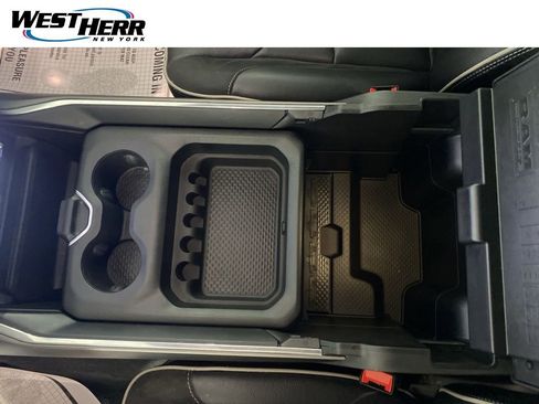 Used 2023 RAM 1500 Laramie AWD/4WD image 10