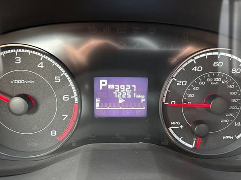Used 2018 Subaru Crosstrek 2.0i Premium AWD/4WD image 21