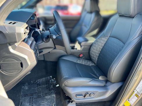 New 2026 Toyota Tacoma TRD Off-Road w/ TRD Off Road Premium Package image 7