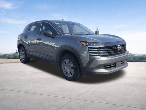 Used 2025 Nissan Kicks S FWD image 7