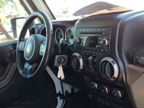 Used 2016 Jeep Wrangler Unlimited Sport w/ Quick Order Package 24S AWD/4WD image 12