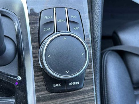 Used 2019 BMW 530i image 18