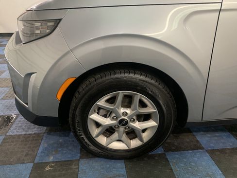 Used 2024 Kia Soul LX w/ Option Group 015 image 9