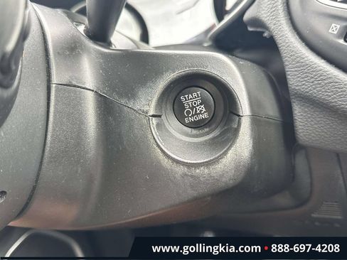 Used 2019 Jeep Compass Latitude w/ Cold Weather Group AWD/4WD image 30